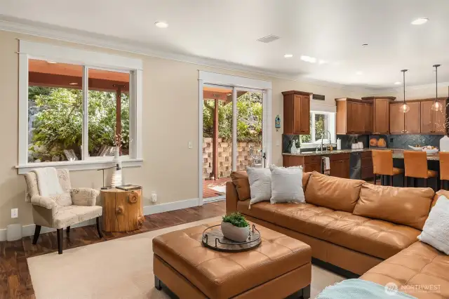 A natural gathering spot for parties and everyday living.