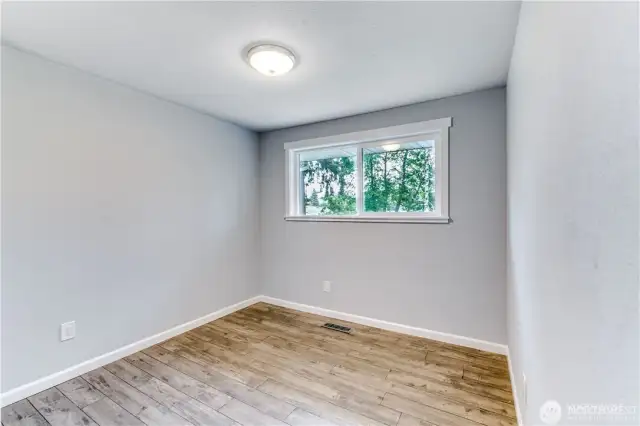 2nd bedroom with closet.