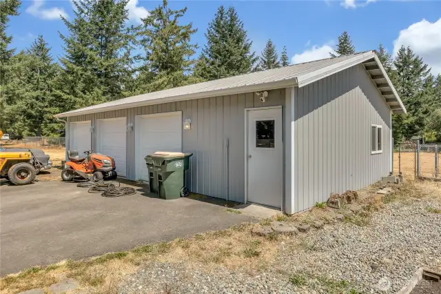 3 Car detached garage