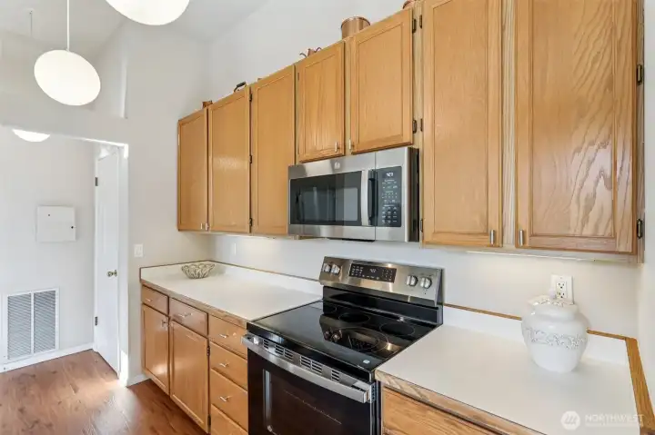Well kept cabinetry with NEW appliances