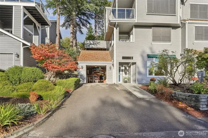 LONG driveway that can easily accommodate guests up to four cars