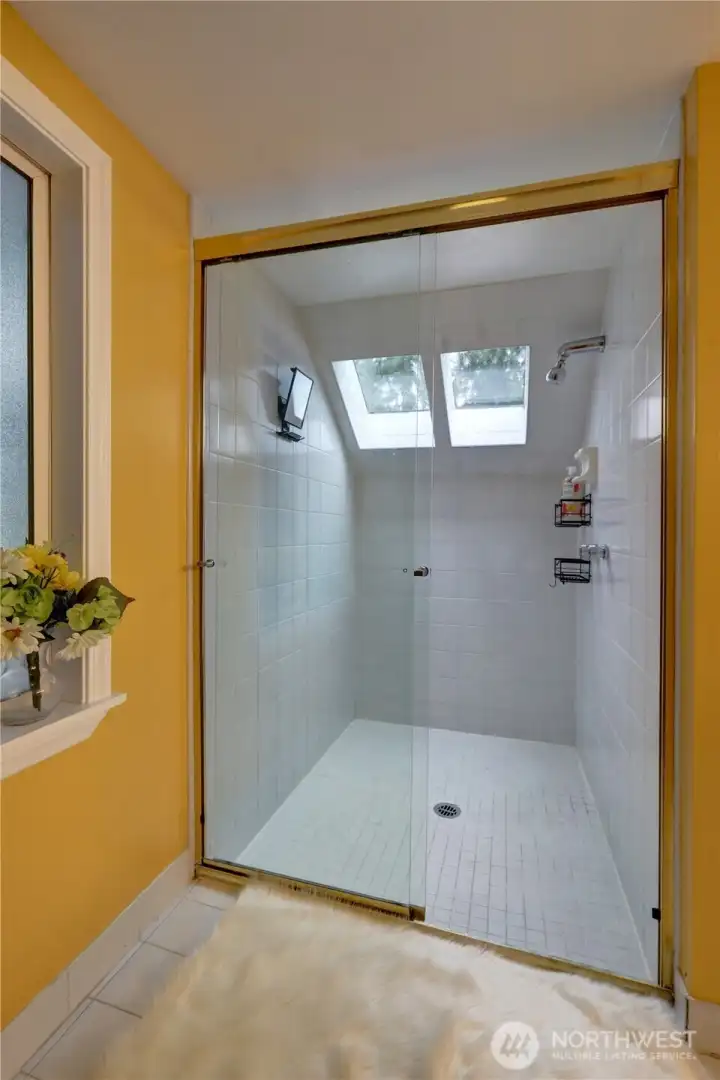 master bedroom shower