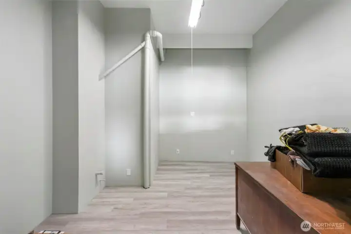 Another space on the middle floor.