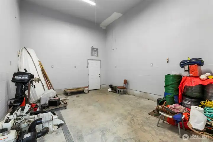 Another lower level space.