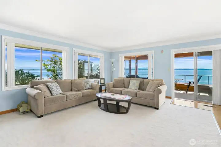 Upstairs living room