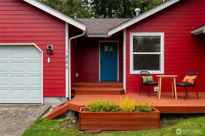 Very welcoming entry.