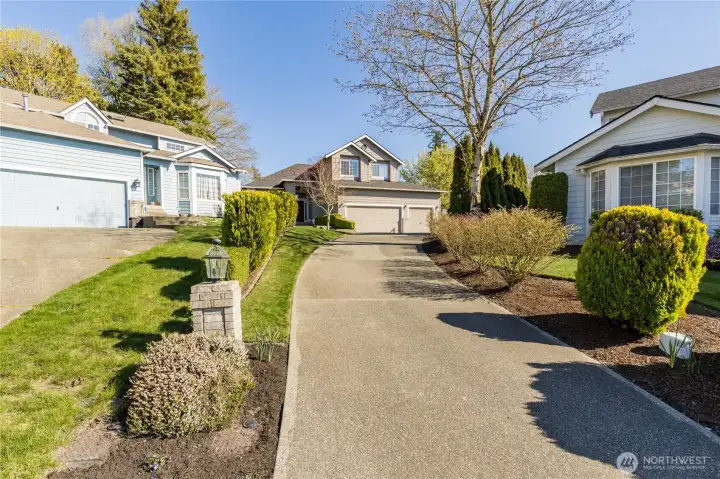Long driveway and cul-de-sac location offer a peaceful, secluded feel