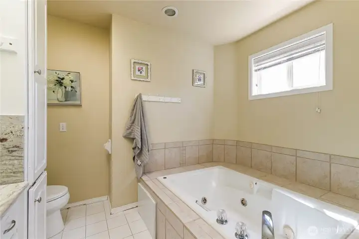 Jetted tub Jetted tub