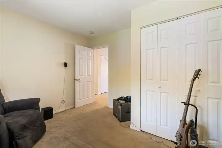 4th bedroom downstairs 4th bedroom downstairs