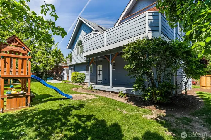 Great space for kids to play, host BBQ's or hangout with friends. Great space for kids to play, host BBQ's or hangout with friends.