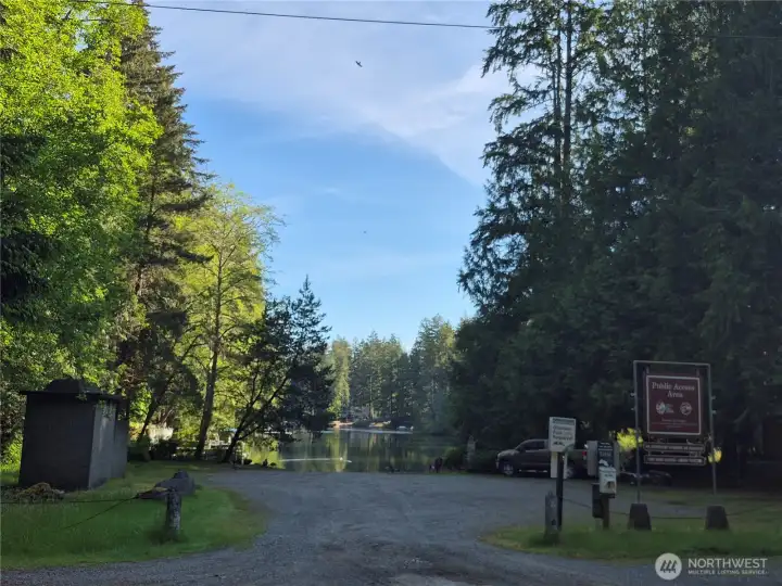 Public boat launch.  Owner access only community park located across the lake has covered area, BBQ center, dock & picnic areas.
