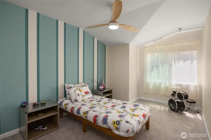 upper floor bedroom