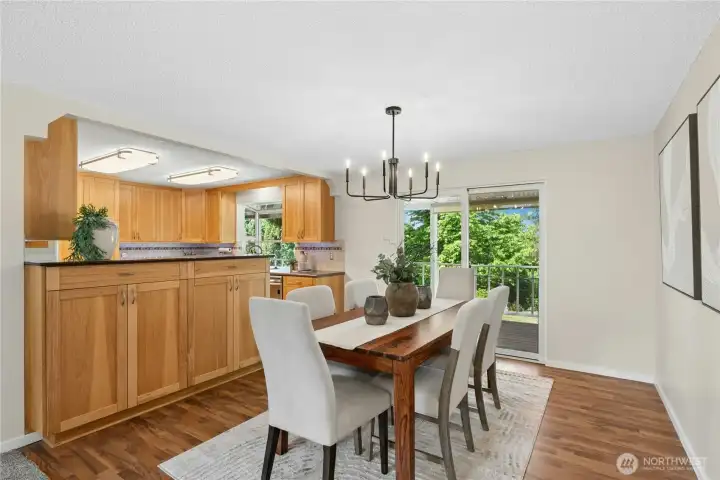 Dining Area and Kitchen Bar, Sliding doors to covered back deck