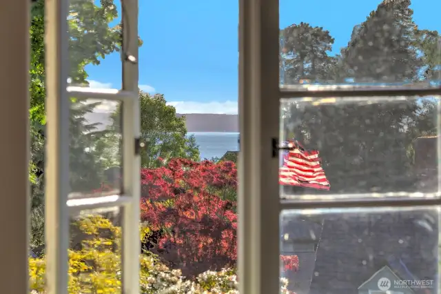 Outstanding western-facing Puget Sound and Olympic Mountain views from every room on the second floor (aside from the bathroom).