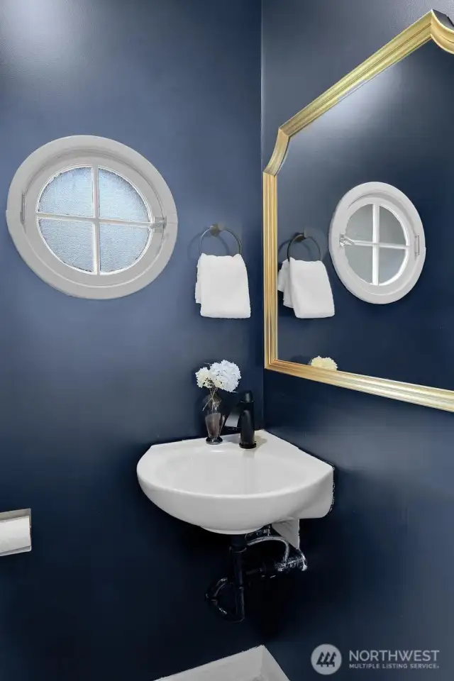 Half bath off of the mud room.