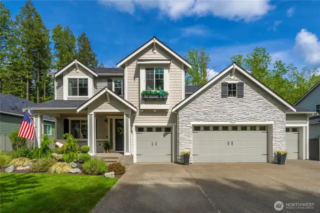 Located at end of cul de sac in coveted Retreat neighborhood