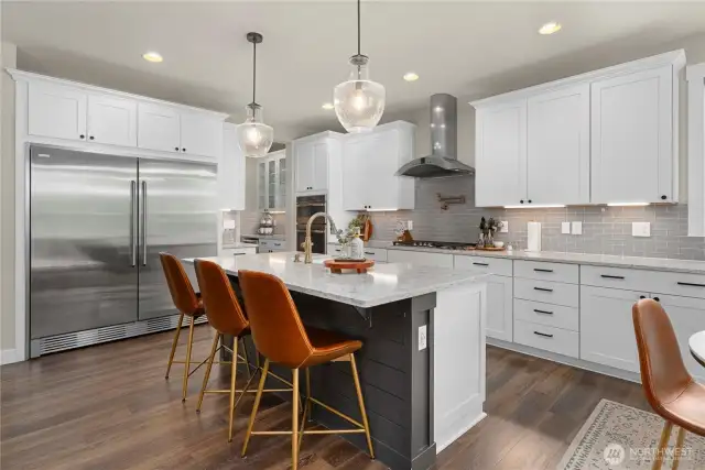 Enjoy ambient glow & enhanced visibility w/under-cabinet lighting