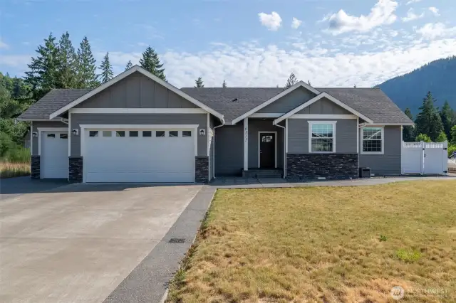 Welcome to 6313 Winchester Way!