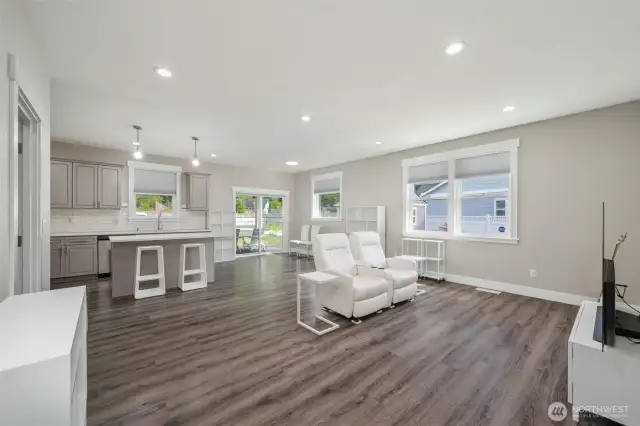 Another view of the living room.