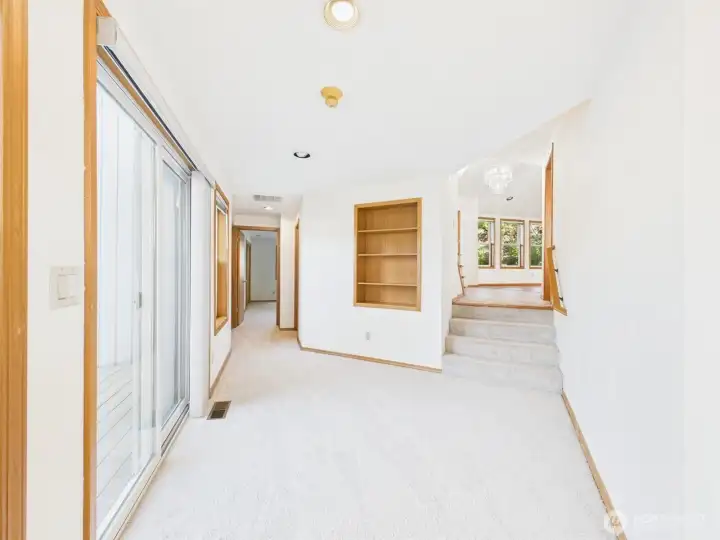 Hallway to bedroom, bathroom, laundry and garage.