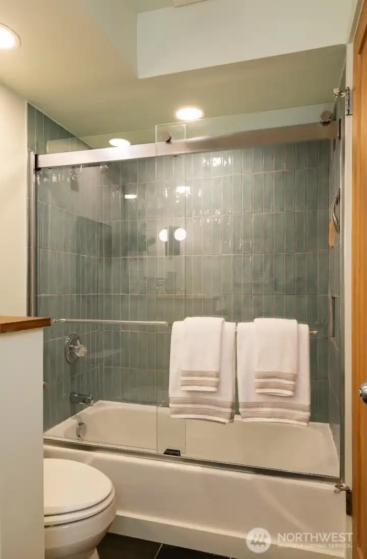 Tiled Shower/Bathtub