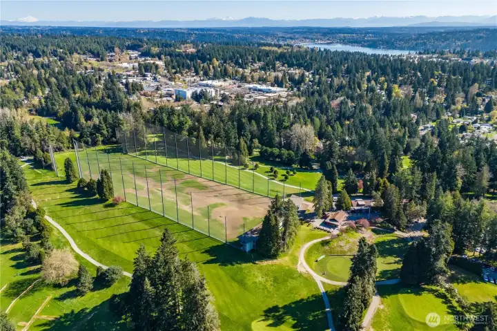 Another view of the Jackson Park golf course and park, featuring 160.7 acres, and just blocks away from this property.