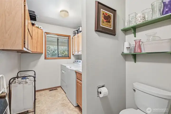 1/2 bath in garage area