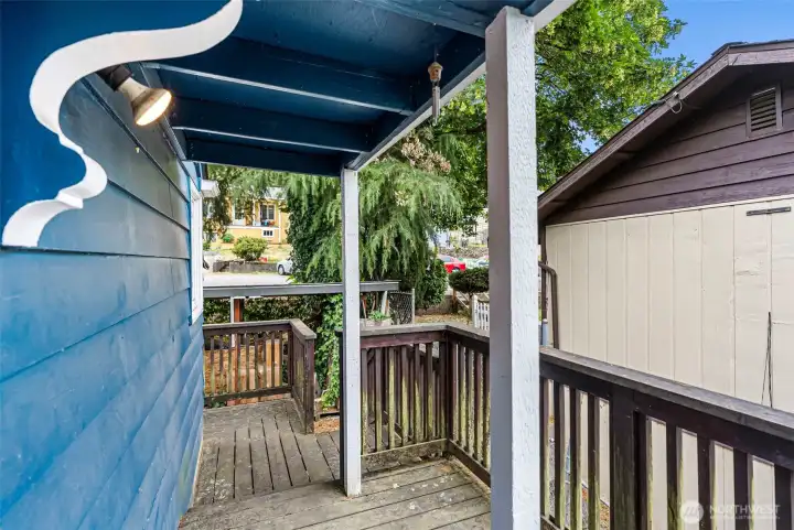 deck off kitchen