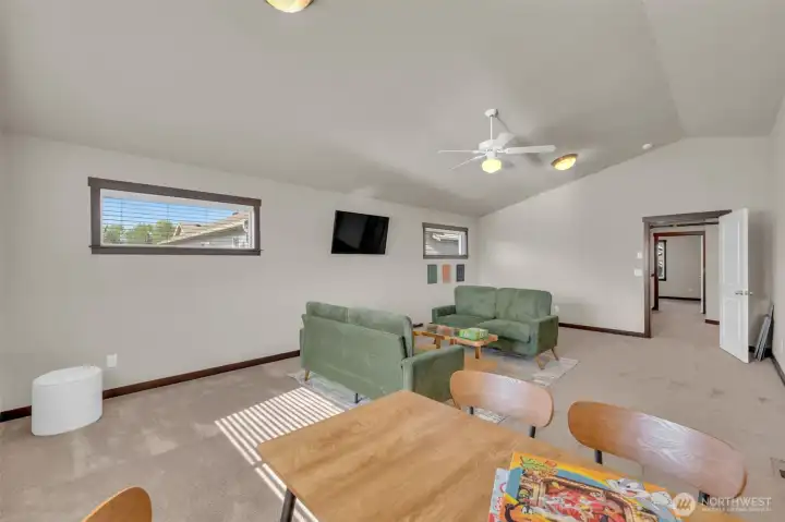 Another view of the bonus room.