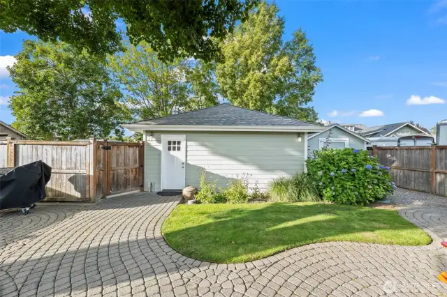 The detached garage has just as many features as the home. With it being fully finished and heated, let's take a look inside.