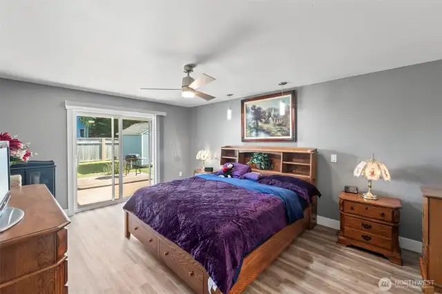 Primary bedroom with direct access to deck