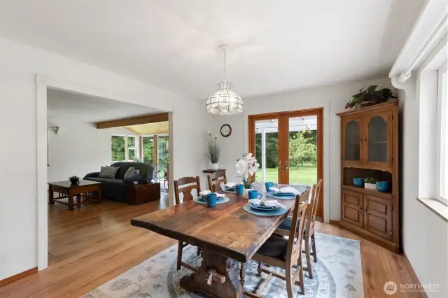 Large Dining room