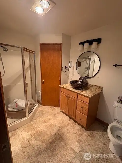 extra 3/4 bath