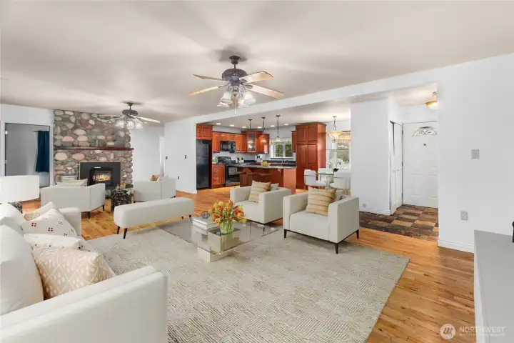 This photo has been virtually staged