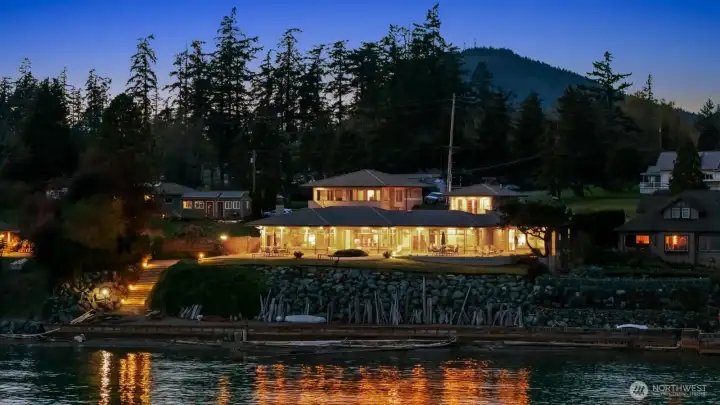 15283 Gibralter Rd Rear Exterior Waterfront