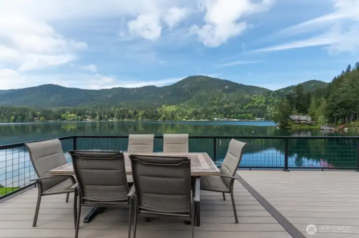 Deck 90 Mallard Cove Rd