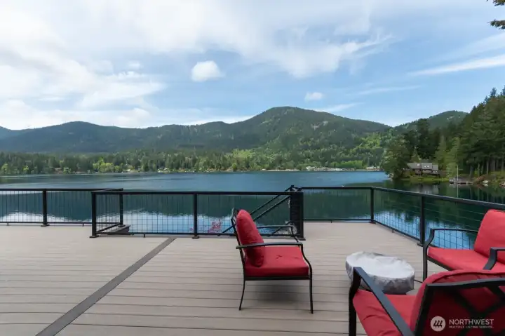 Deck 90 Mallard Cove Rd