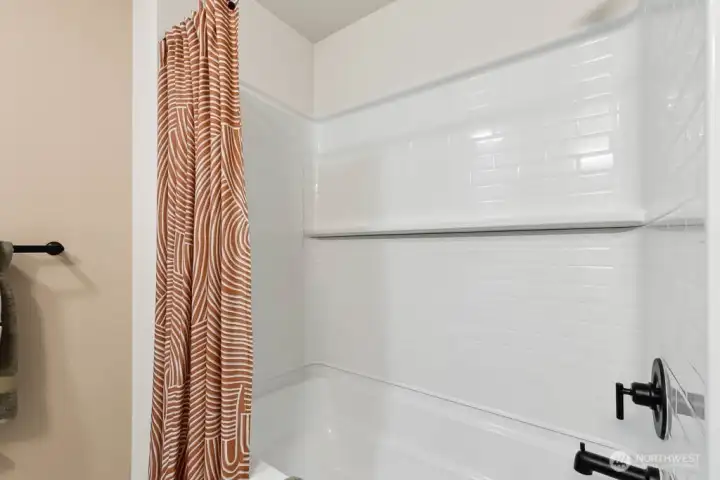 Photos are for representation only. Features, colors and selections may differ from photograph. See site agent for details. Photos are for representation only. Features, colors and selections may differ from photograph. See site agent for details.