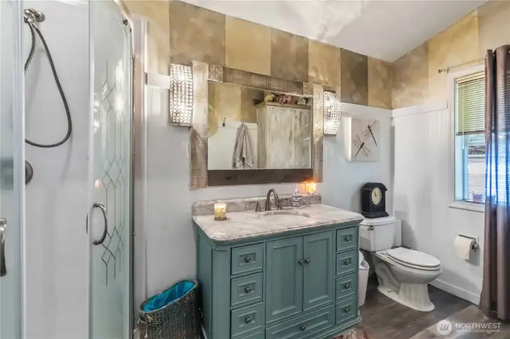 Ensuite bath