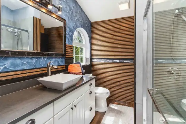 Main ensuite bath with shower