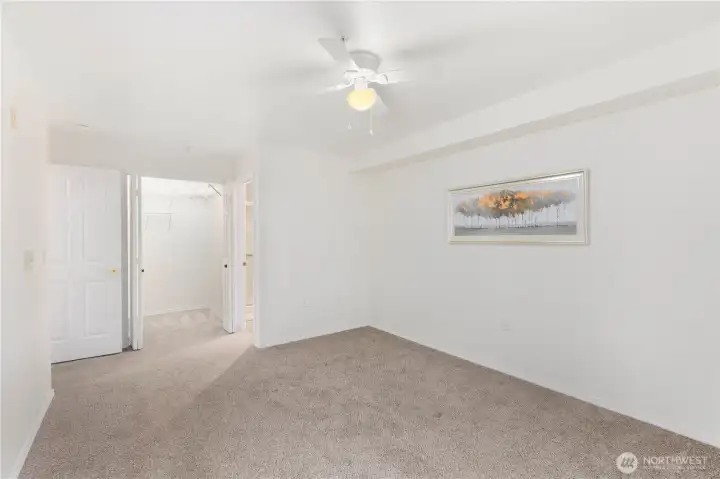 primary bedroom unstaged