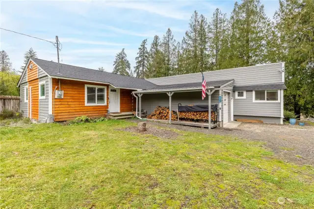 Beautiful home with 2160 sqft of living space