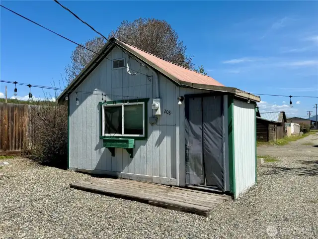 Back studio apartment