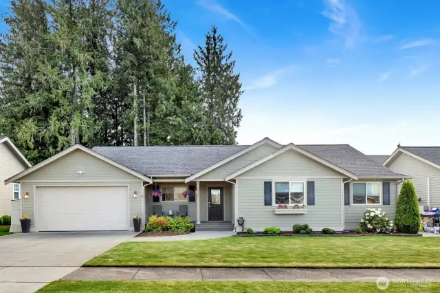 Situated in the Strawberry Meadows walking distance from trails and schools, this easy living one level home is just waiting for you to call home!
