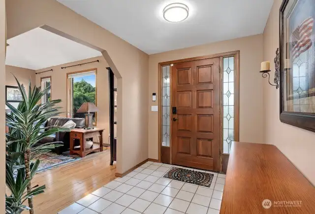 Foyer, front door & entry to living room