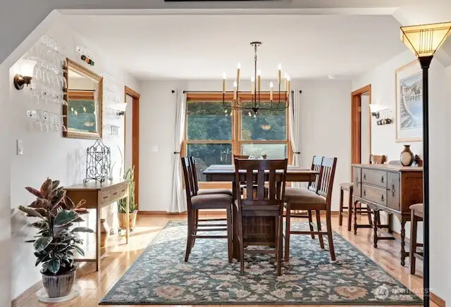 Formal dining room