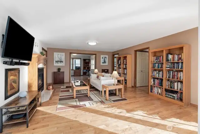 Family room 2