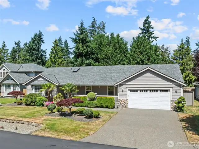 Desirable single level living that all on it's own boasts quality from the curb. Stop the car! This is the ONE!
