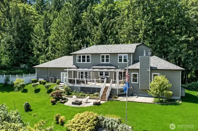 Welcome home to 1226 NE Hoffs Road