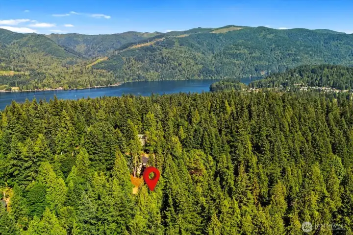 Close to Lake Whatcom and mountain recreation!